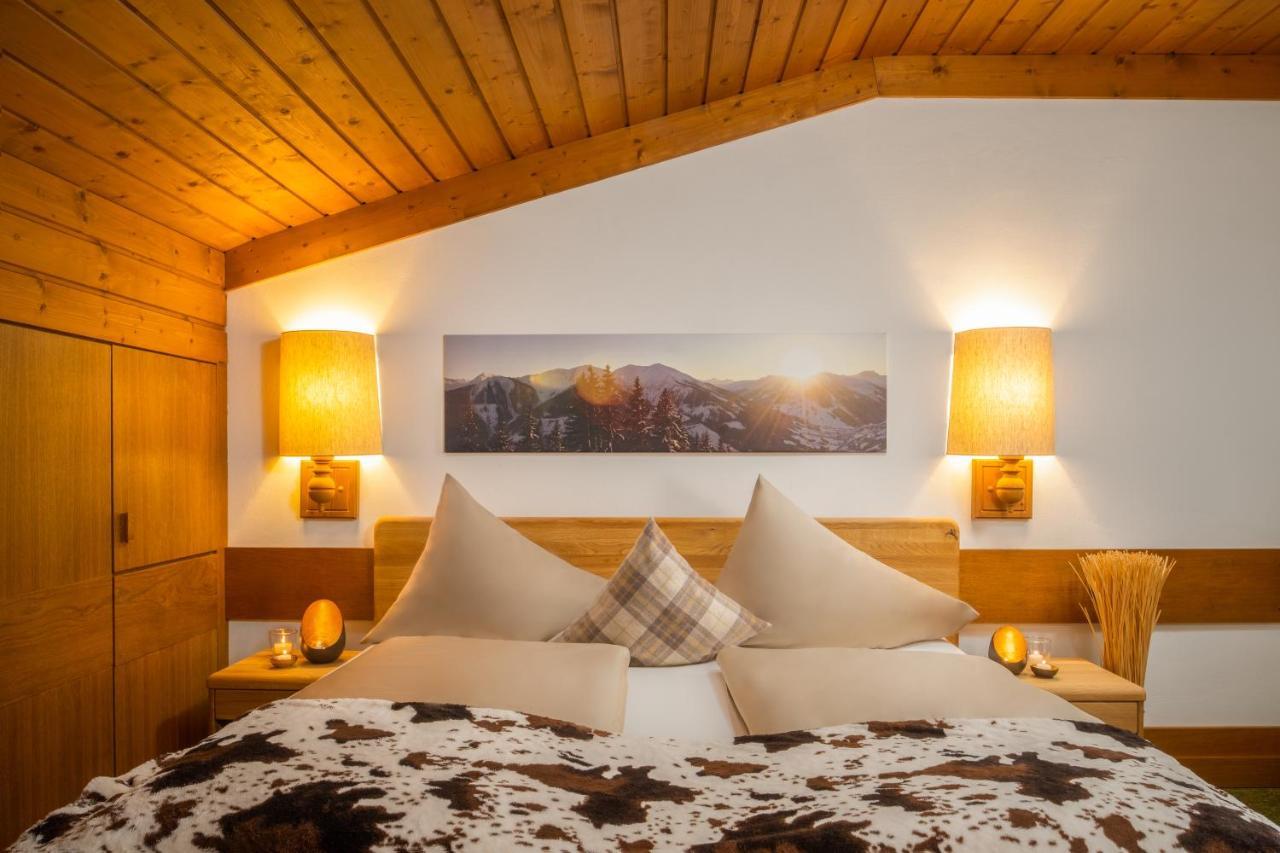 Hotel-Pension Schattberg Saalbach-Hinterglemm Eksteriør bilde
